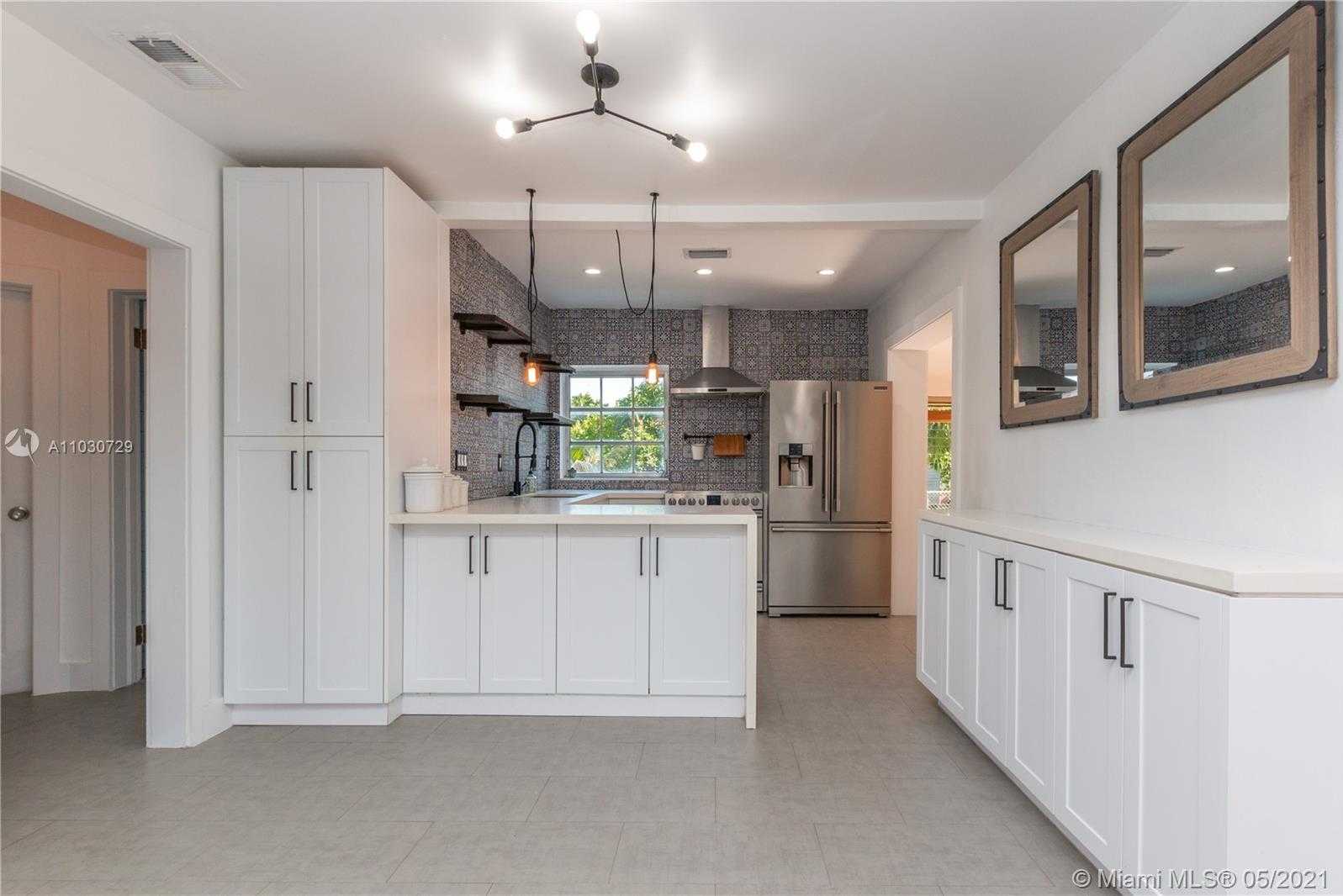 Small Image of 2410 SOUTH WEST 25TH ST, Miami Number 9