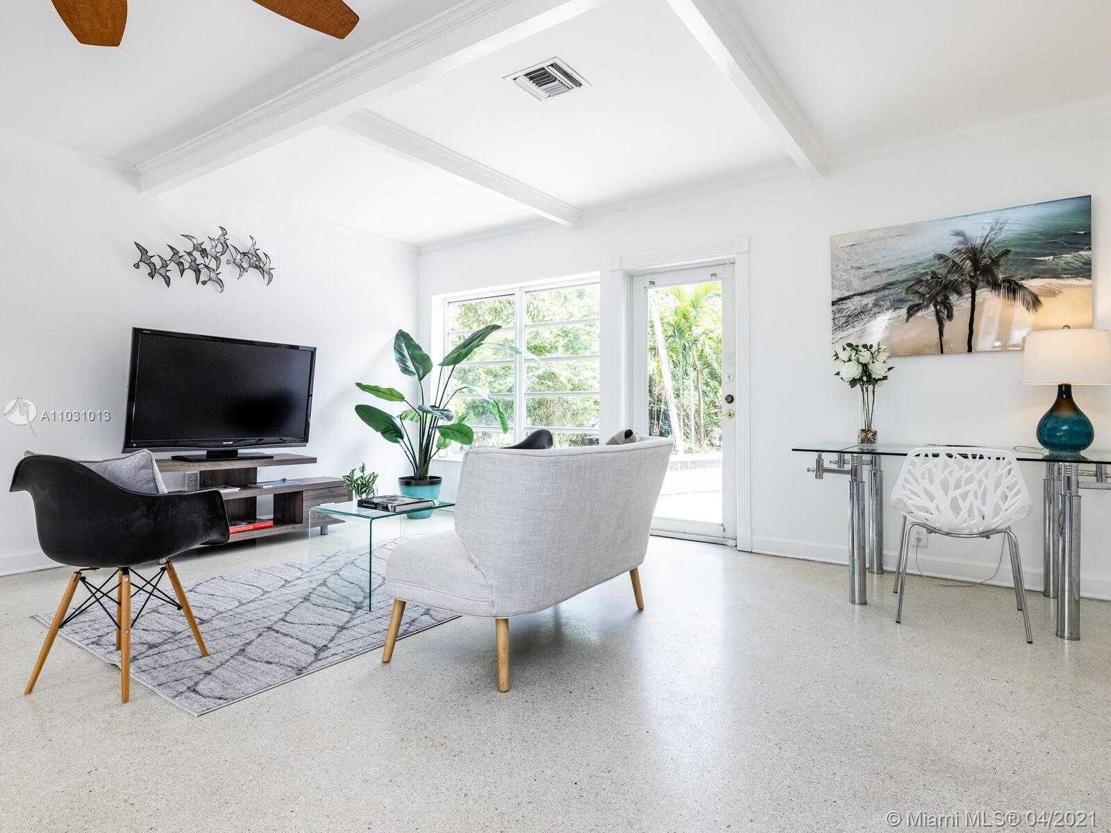 Small Image of 26 NORTH WEST 108TH ST, Miami Shores Number 2