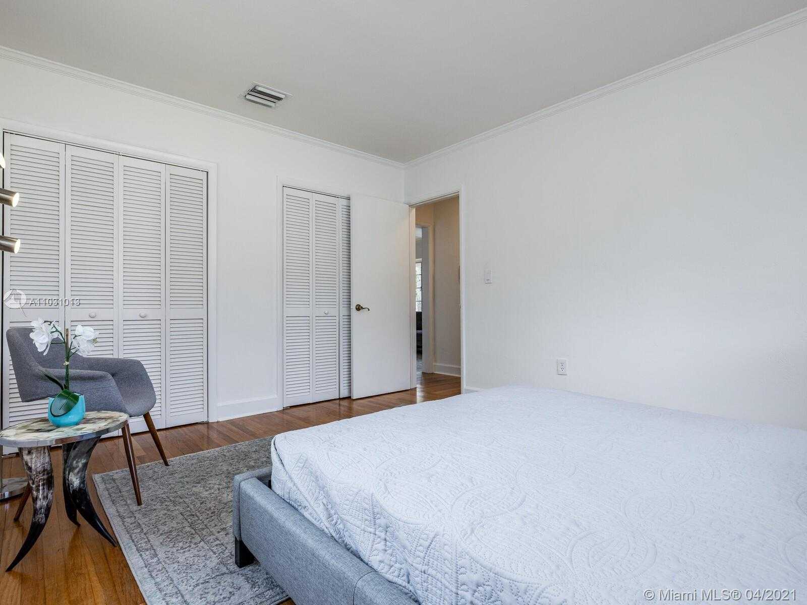 Small Image of 26 NORTH WEST 108TH ST, Miami Shores Number 22