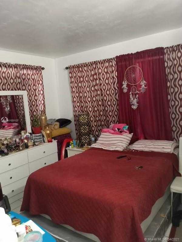 Small Image of 17153 NORTH EAST 3RD AVE, North Miami Beach Number 12