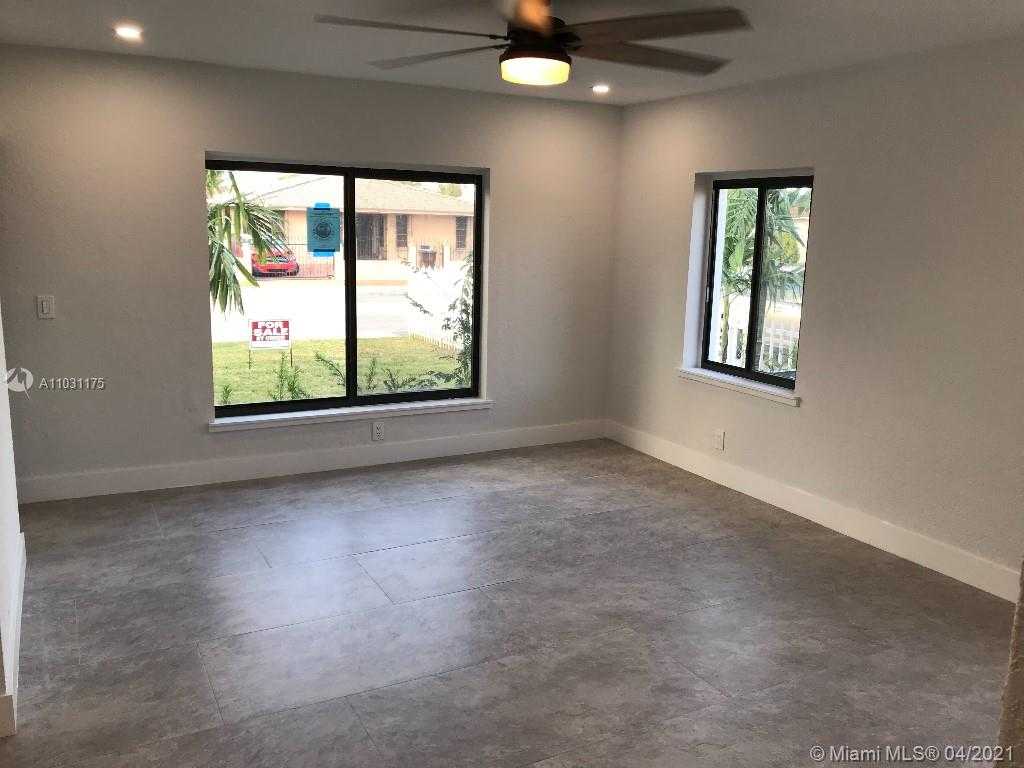 Small Image of 640 SOUTH EAST 8TH ST, Hialeah Number 11