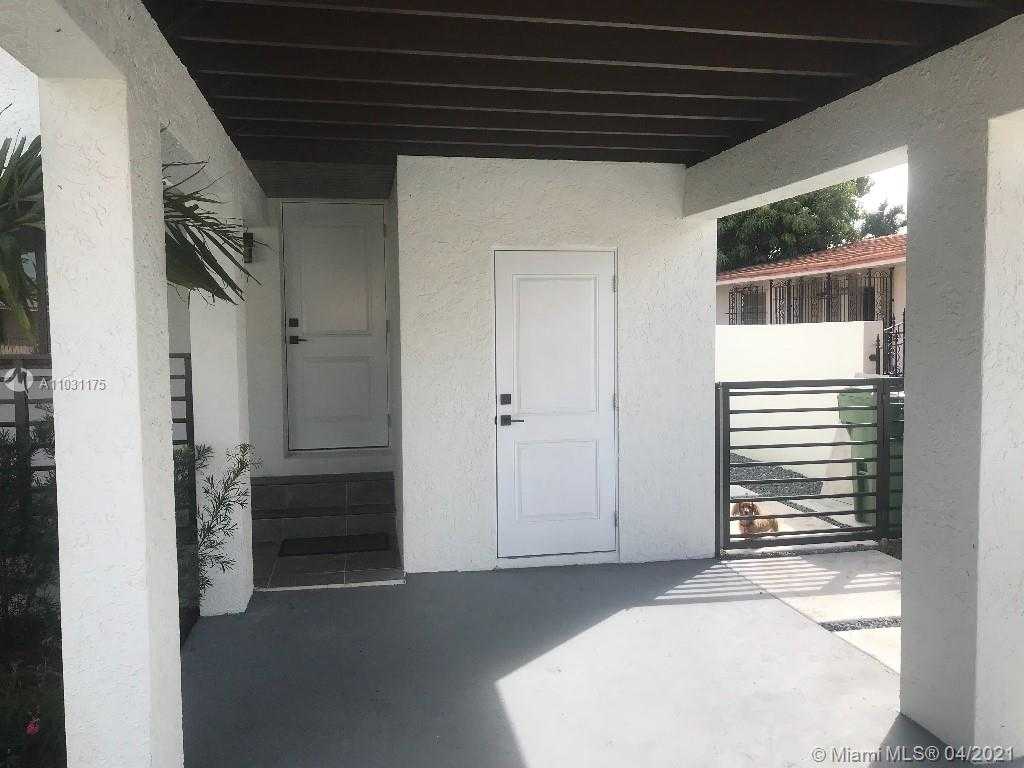 Small Image of 640 SOUTH EAST 8TH ST, Hialeah Number 5