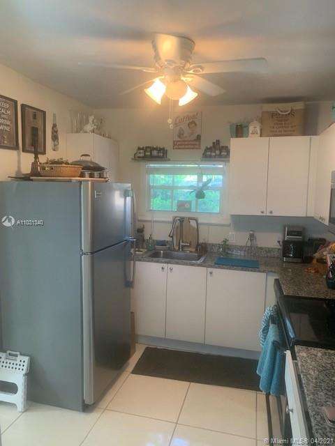 Small Image of 3075 MCDONALD AVENUE, Coconut Grove Number 4