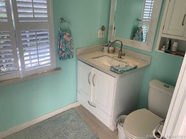 Small Image of 3075 MCDONALD AVENUE, Coconut Grove Number 9