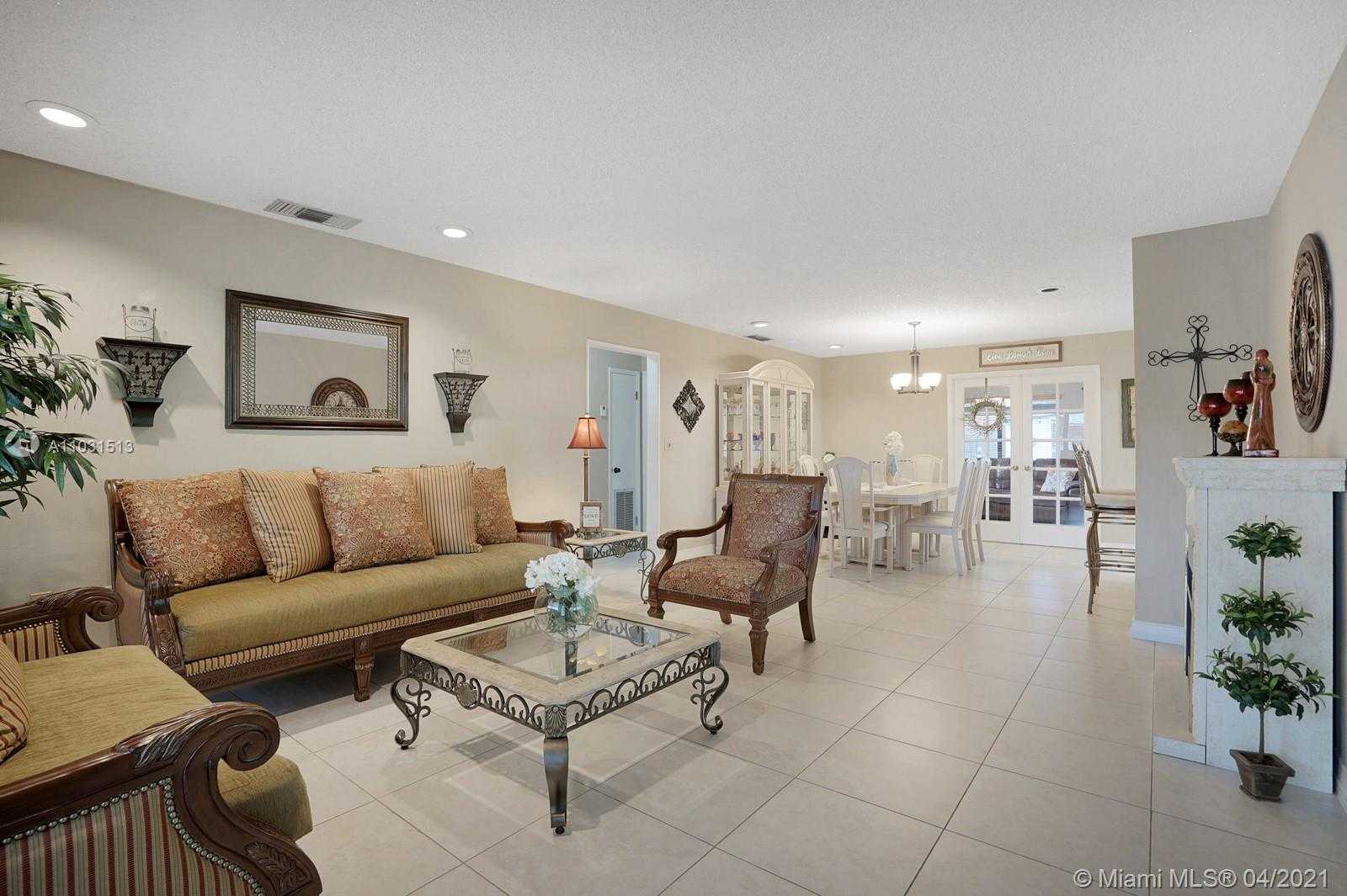 Small Image of 1436 SOUTH WEST 14TH TER, Miami Number 3