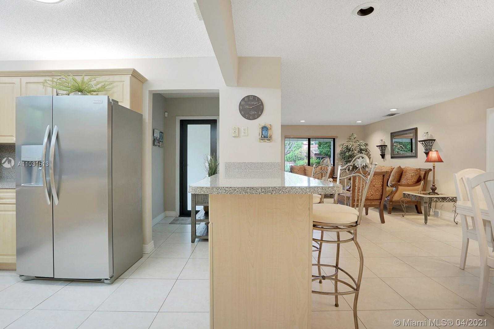 Small Image of 1436 SOUTH WEST 14TH TER, Miami Number 5