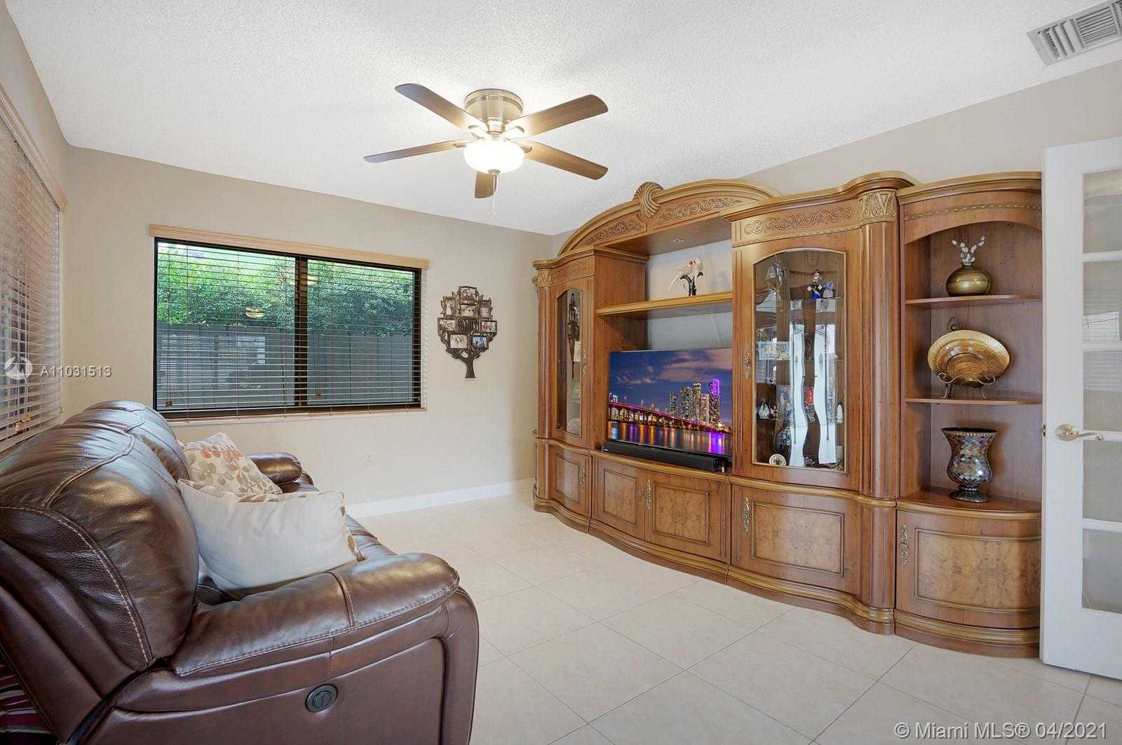 Small Image of 1436 SOUTH WEST 14TH TER, Miami Number 8