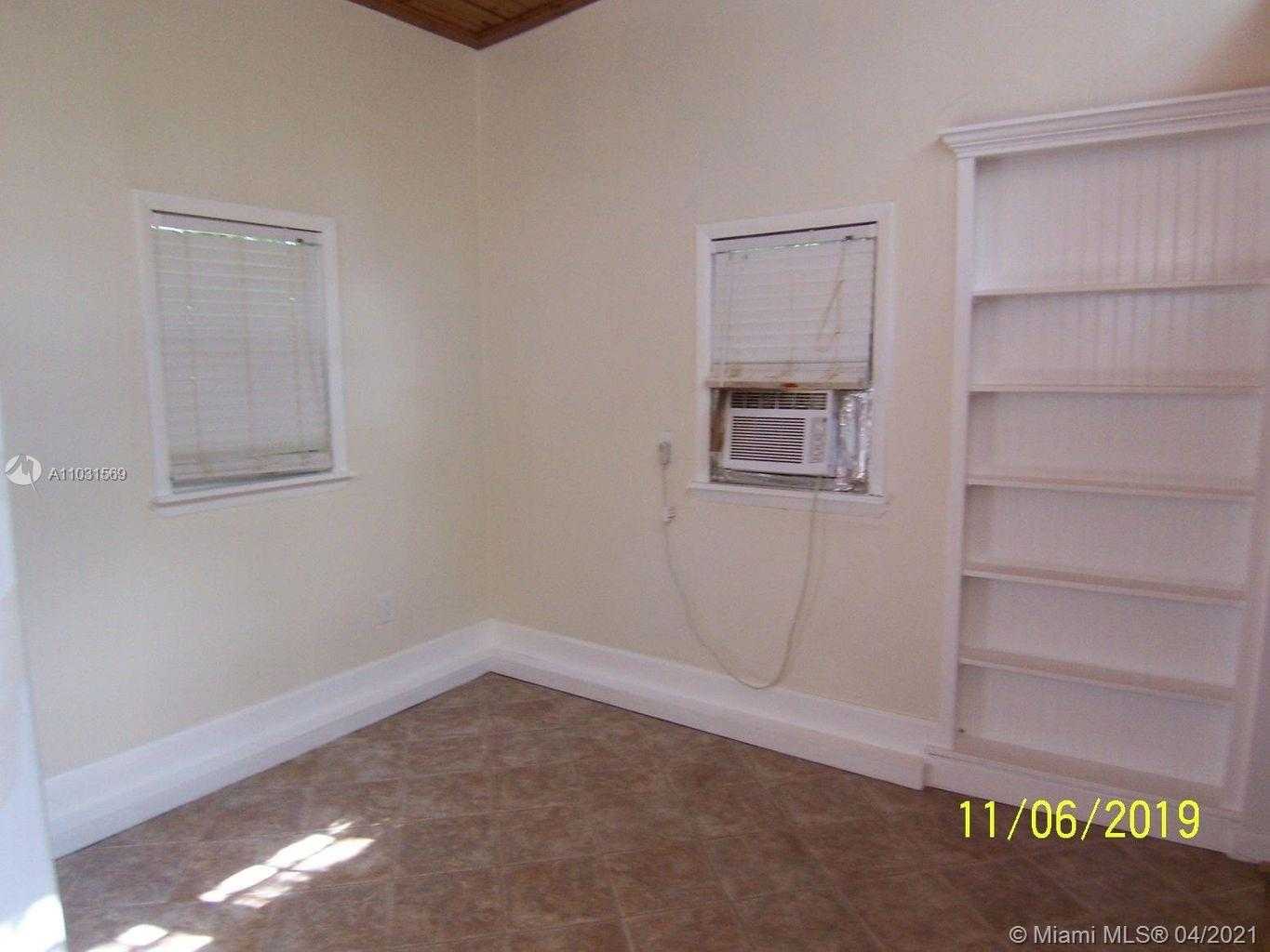 Small Image of 105 TREE LN, Key Largo Number 13