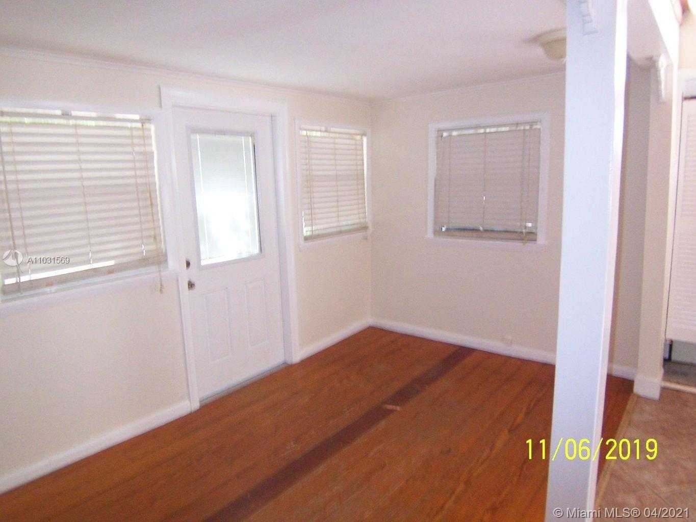 Small Image of 105 TREE LN, Key Largo Number 9