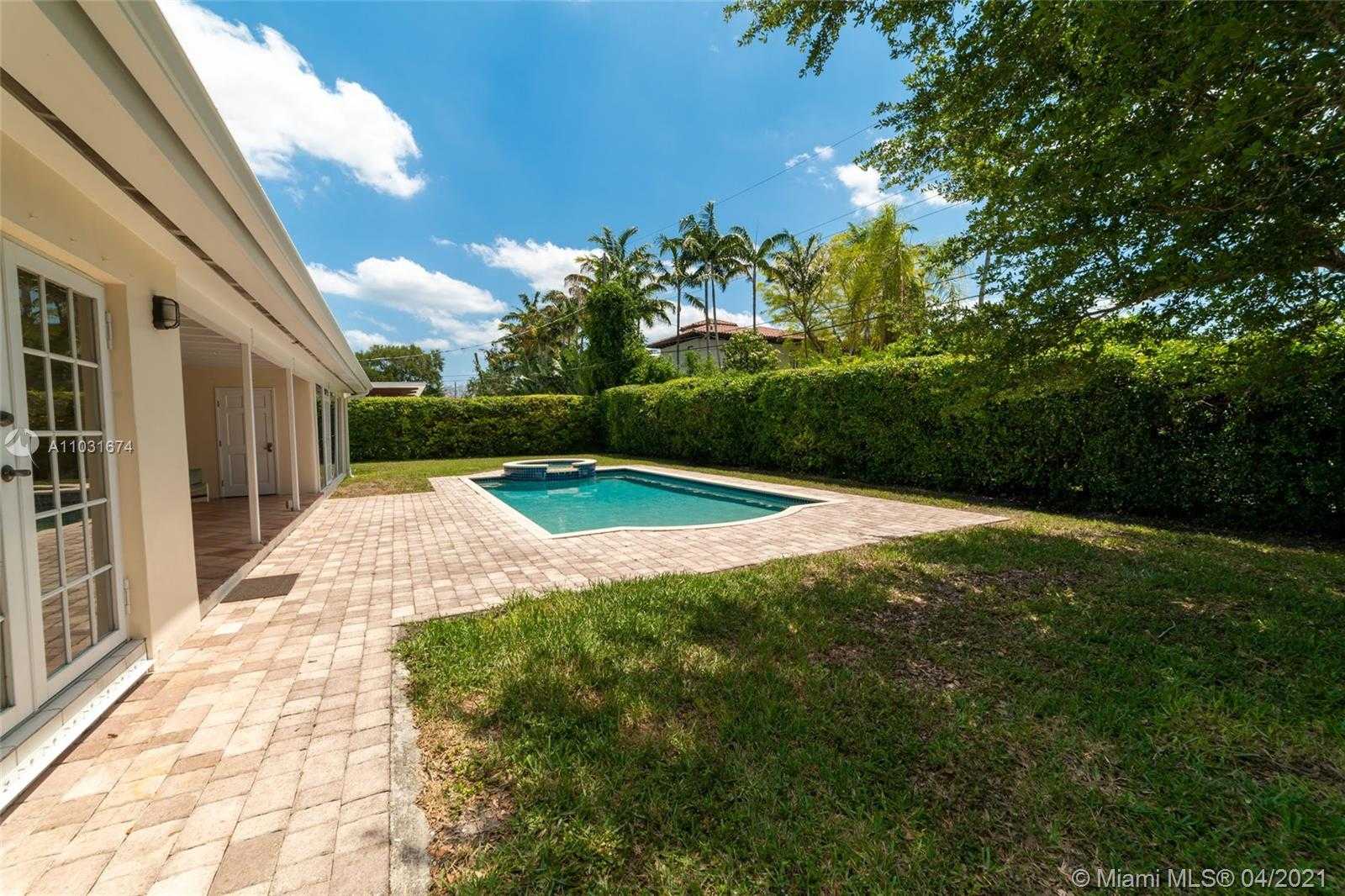Small Image of 7520 SOUTH WEST 58TH ST, Miami Number 27