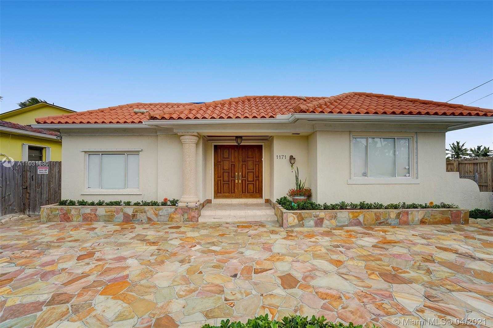 Small Image of 1171 STILLWATER DR, Miami Beach Number 10