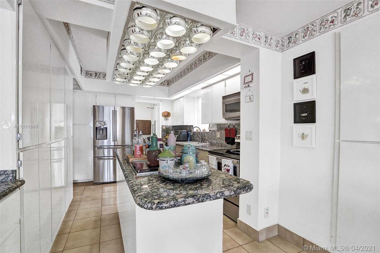 Small Image of 1171 STILLWATER DR, Miami Beach Number 16