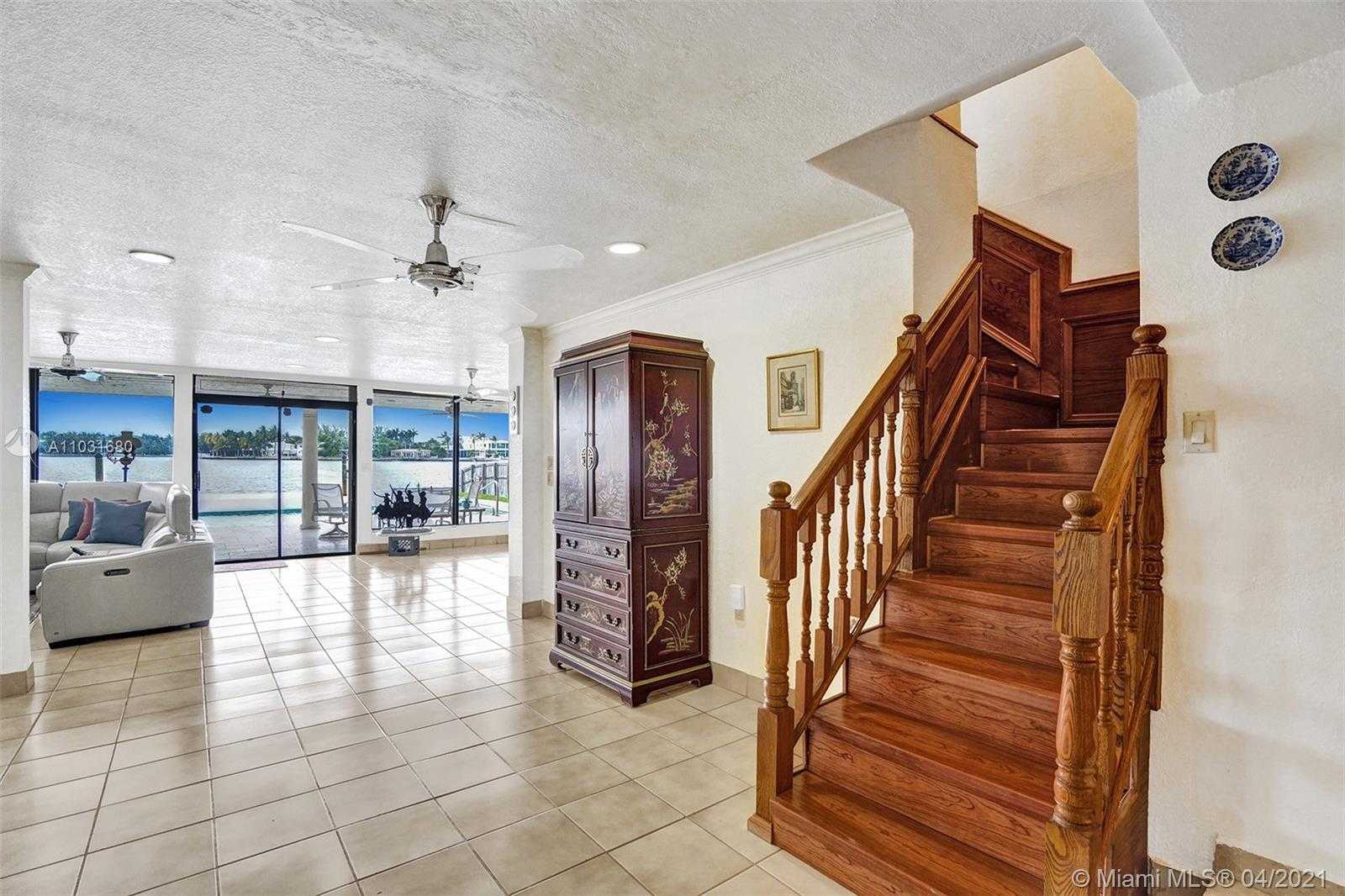 Small Image of 1171 STILLWATER DR, Miami Beach Number 19