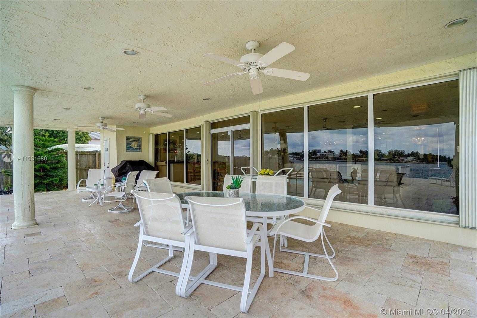 Small Image of 1171 STILLWATER DR, Miami Beach Number 35
