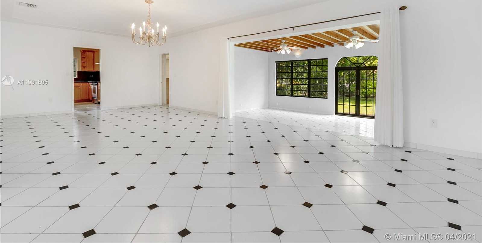 Small Image of 621 ESCOBAR AVE, Coral Gables Number 4