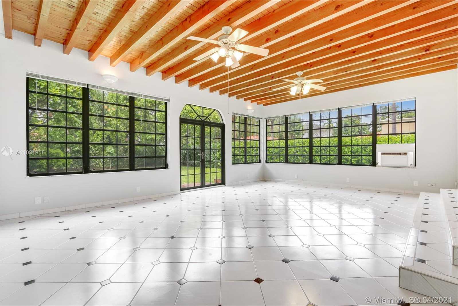 Small Image of 621 ESCOBAR AVE, Coral Gables Number 6
