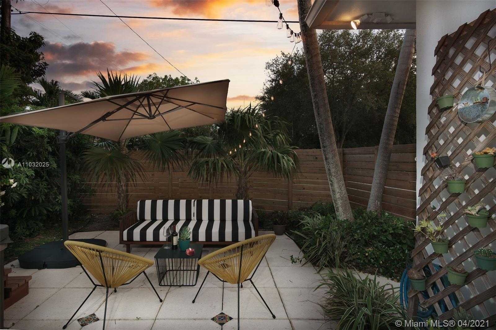 Small Image of 400 NORTH EAST 102ND ST, Miami Shores Number 13