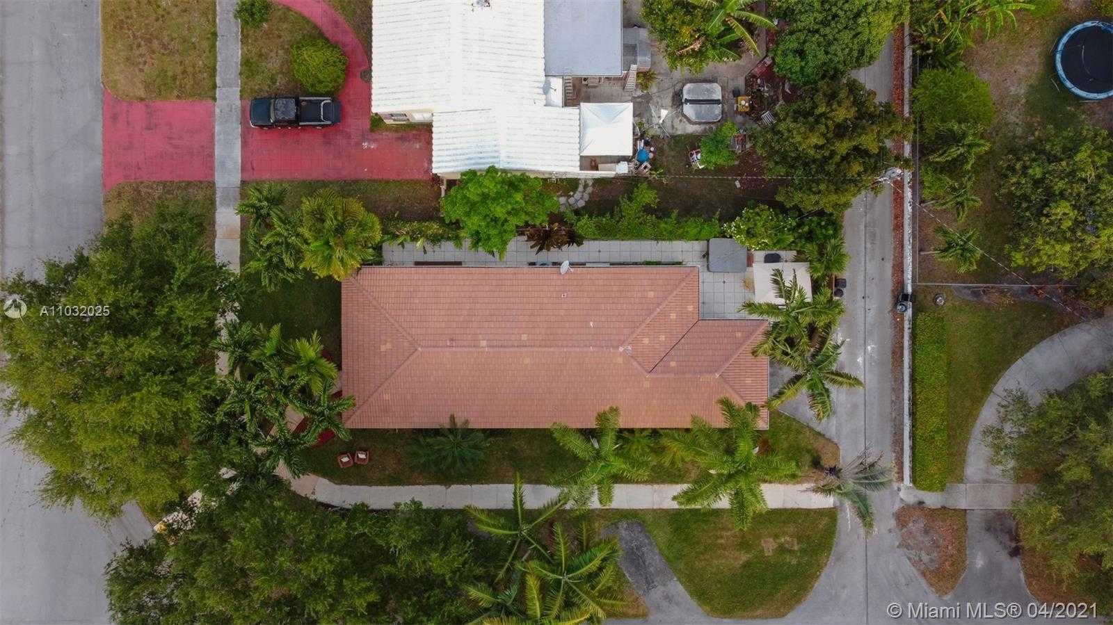 Small Image of 400 NORTH EAST 102ND ST, Miami Shores Number 17