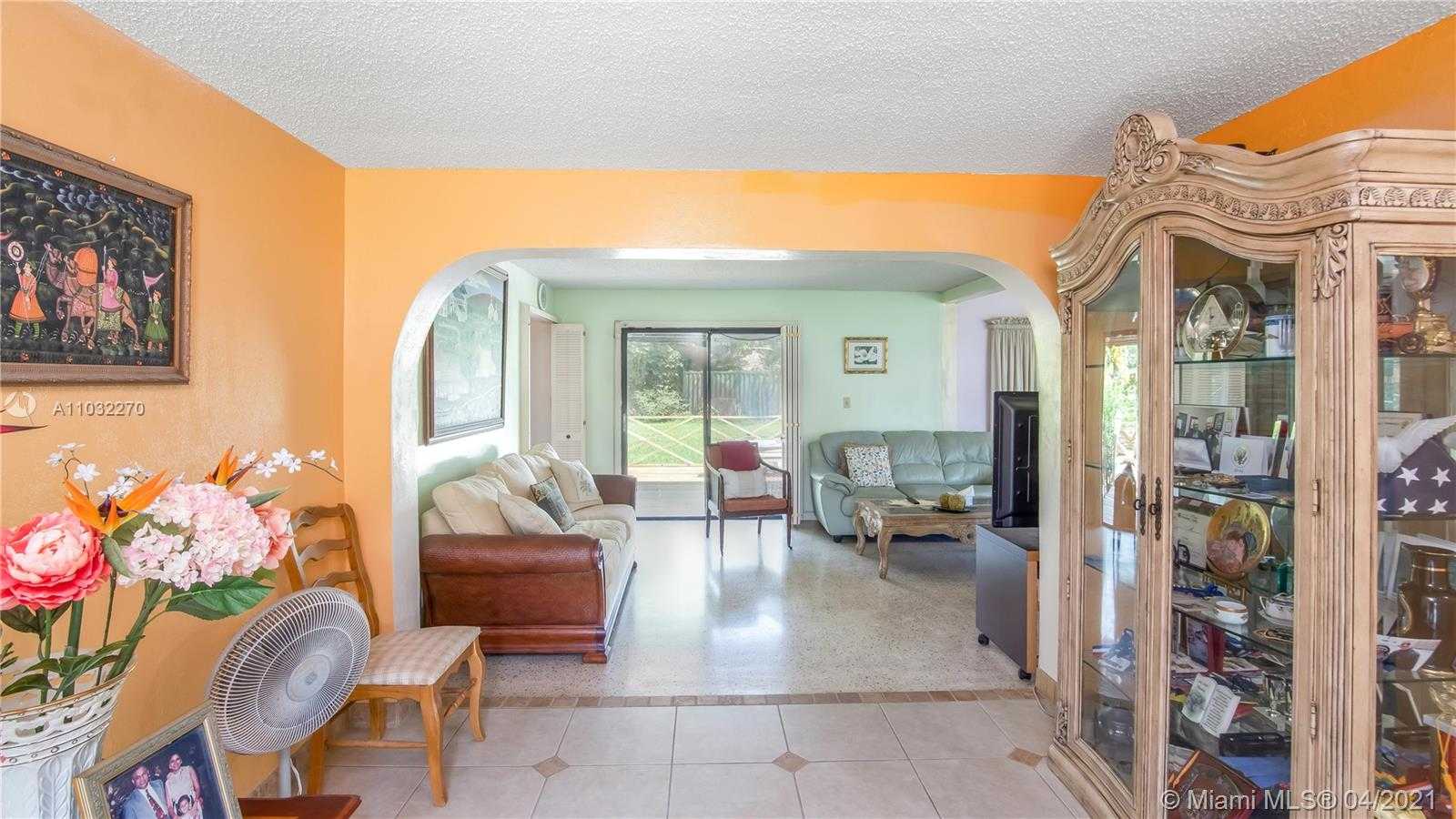Small Image of 6301 WEST BROWARD BLVD, Plantation Number 4