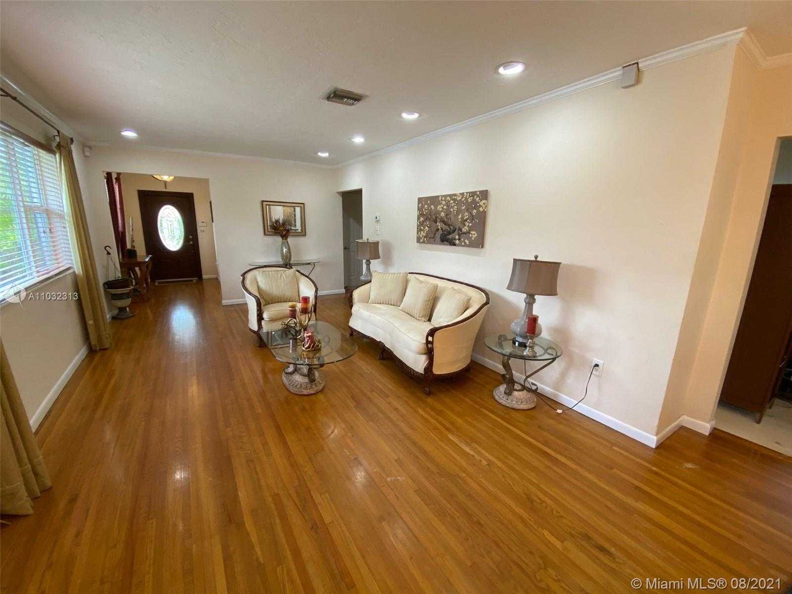 Small Image of 1560 CATALONIA AVE, Coral Gables Number 11
