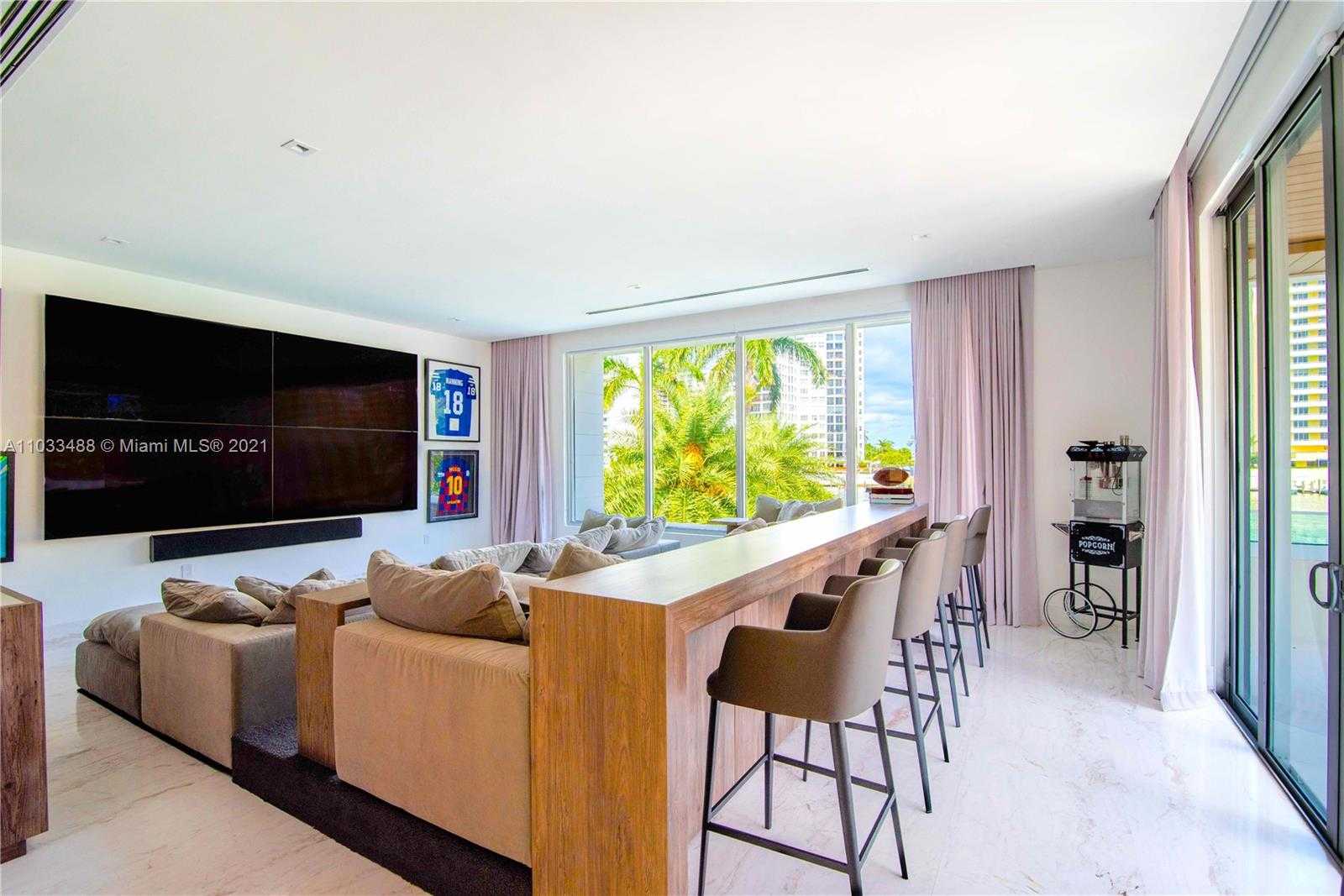 Small Image of 5711 PINE TREE DR, Miami Beach Number 40