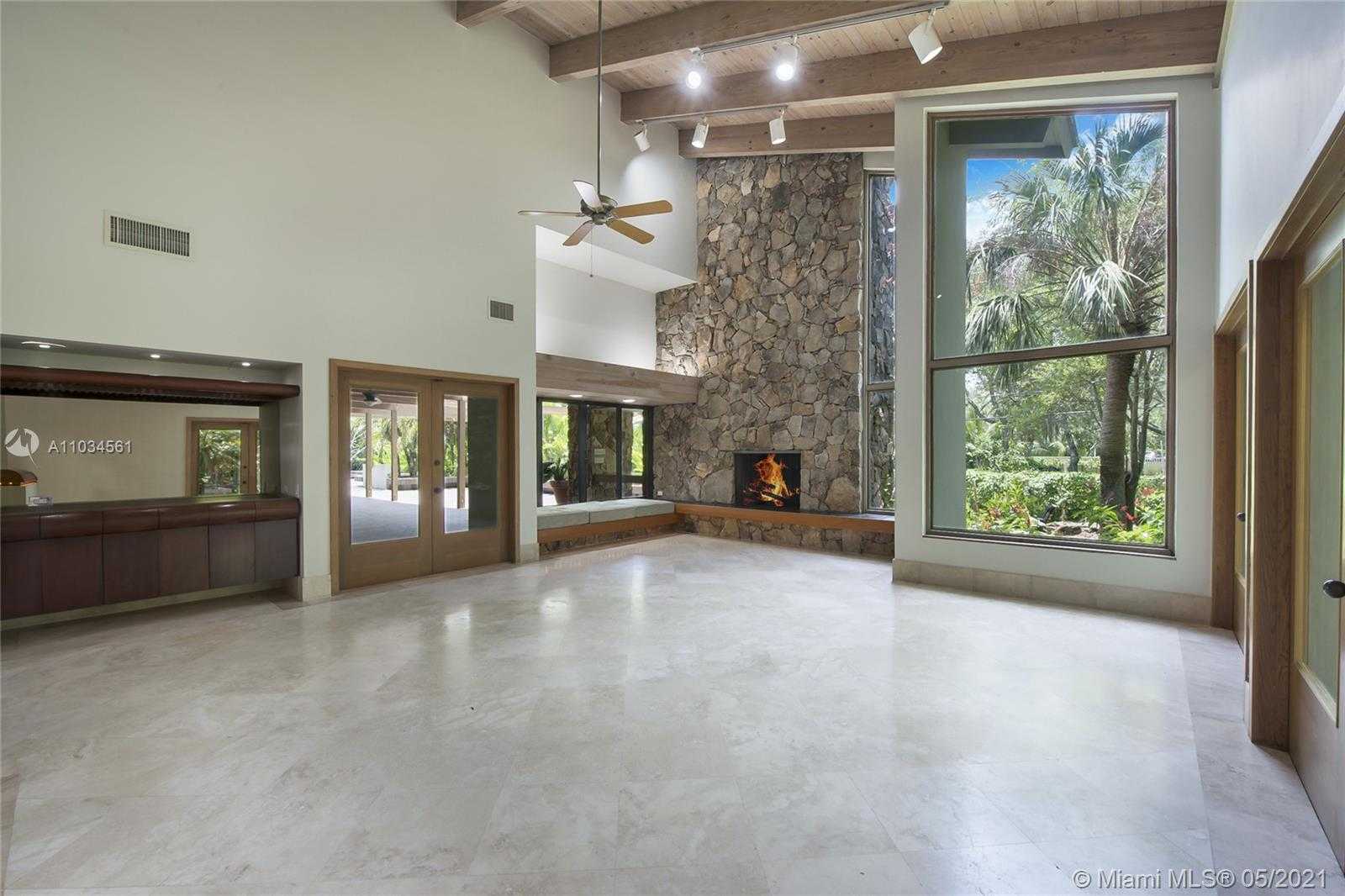 Small Image of 5500 OAKWOOD LN, Coral Gables Number 13