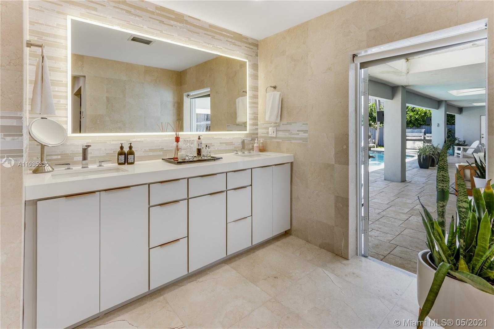 Small Image of 3361 NORTH EAST 170TH ST, North Miami Beach Number 18