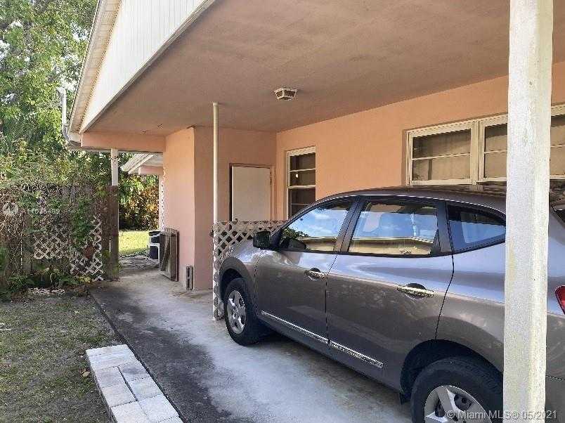Small Image of 6374 SOUTH WEST 42ND TER, South Miami Number 3