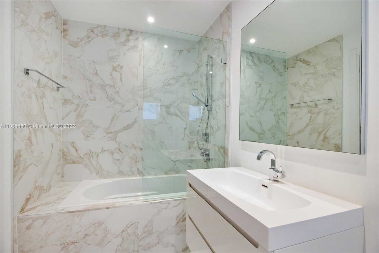 Small Image of 1030 NORTH VENETIAN DR, Miami Number 19