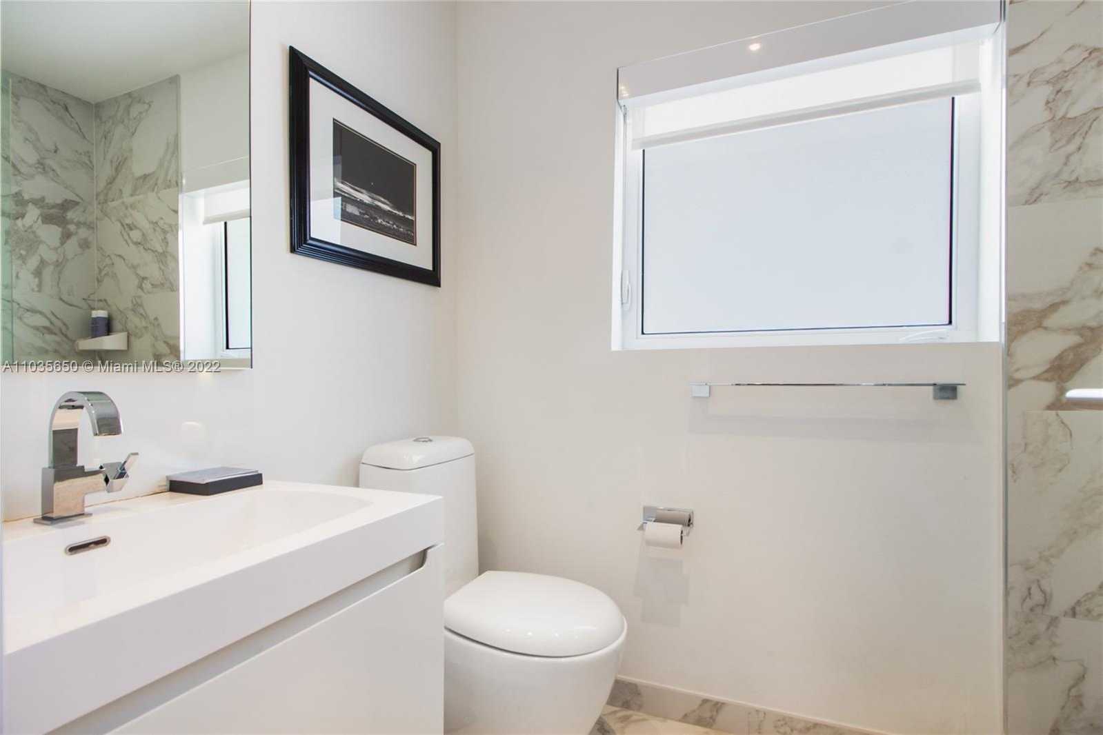 Small Image of 1030 NORTH VENETIAN DR, Miami Number 21