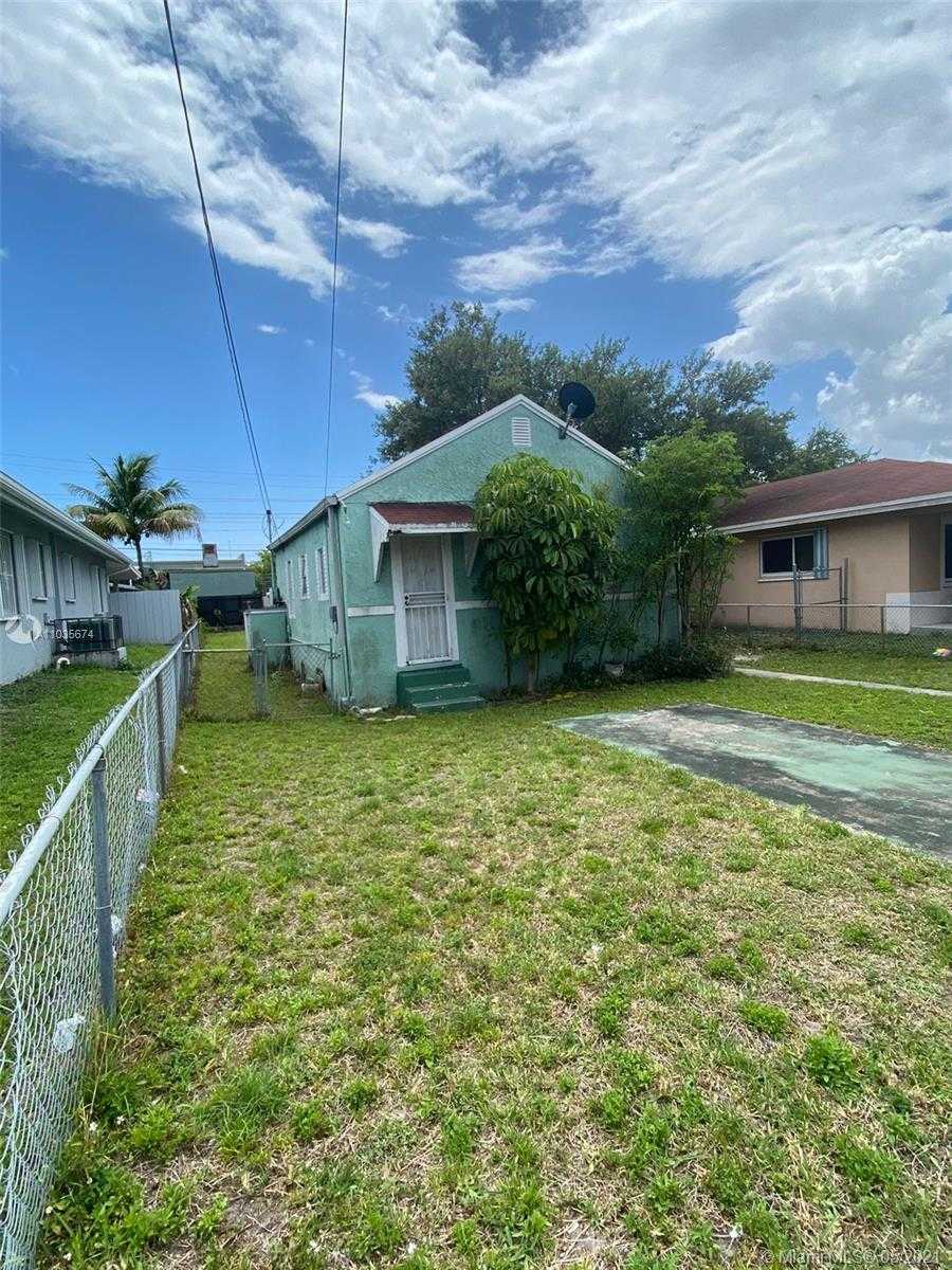 Small Image of 3156 NORTH WEST 55TH ST, Miami Number 2