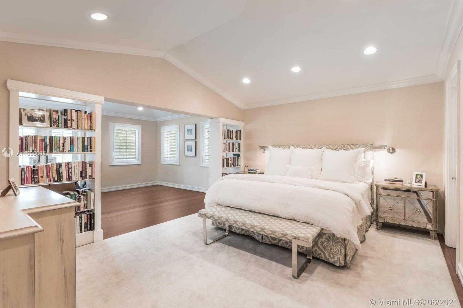 Small Image of 8005 SOUTH WEST 52ND AVE, Miami Number 17