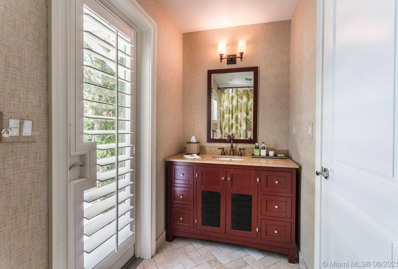 Small Image of 8005 SOUTH WEST 52ND AVE, Miami Number 27