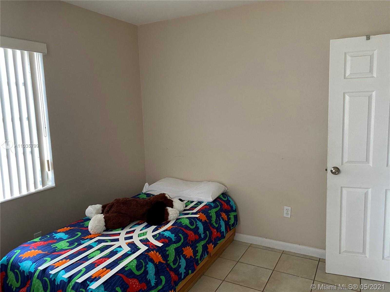Small Image of 5727 SOUTH WEST 3RD STREET, Miami Number 18
