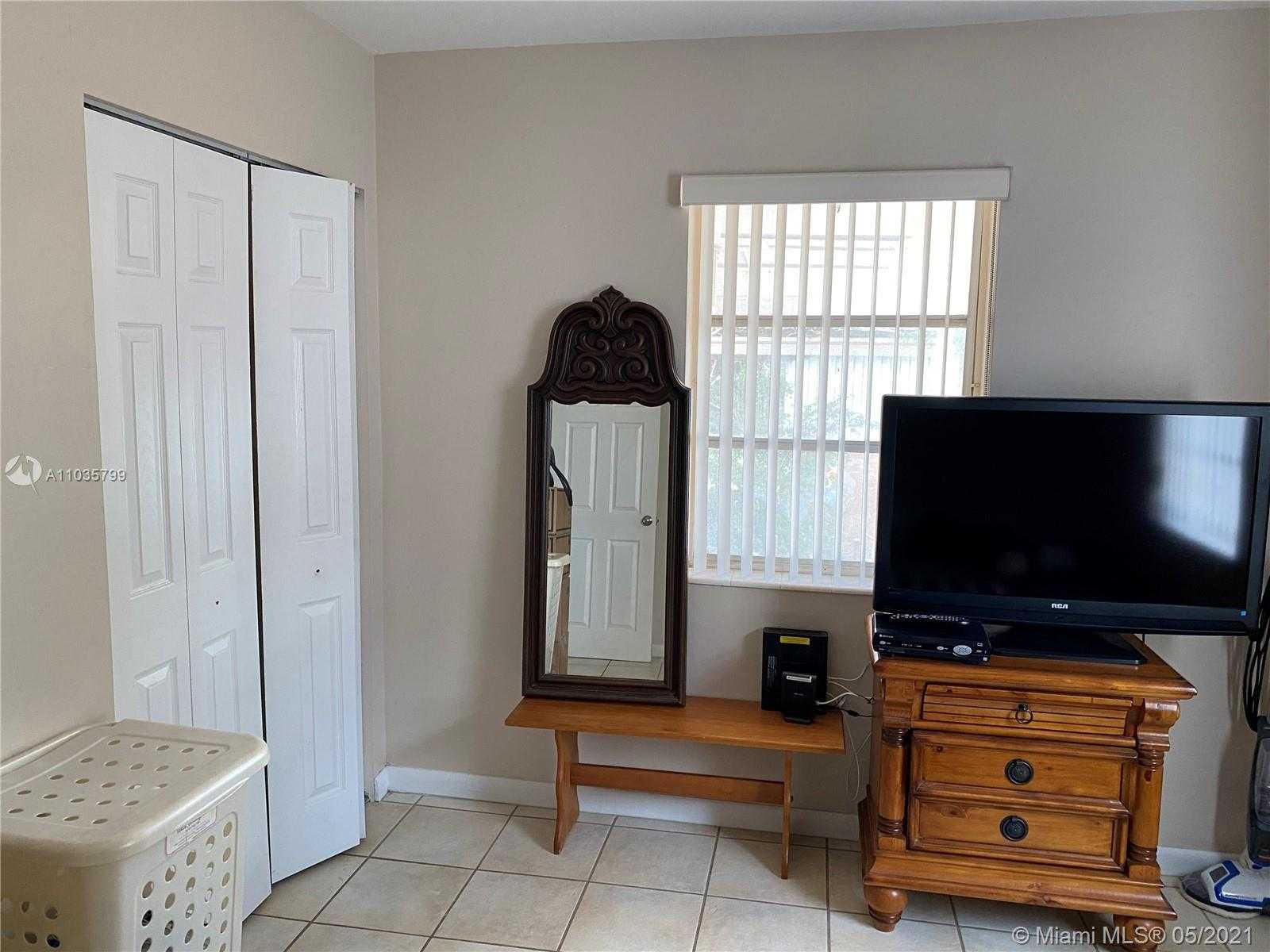 Small Image of 5727 SOUTH WEST 3RD STREET, Miami Number 19
