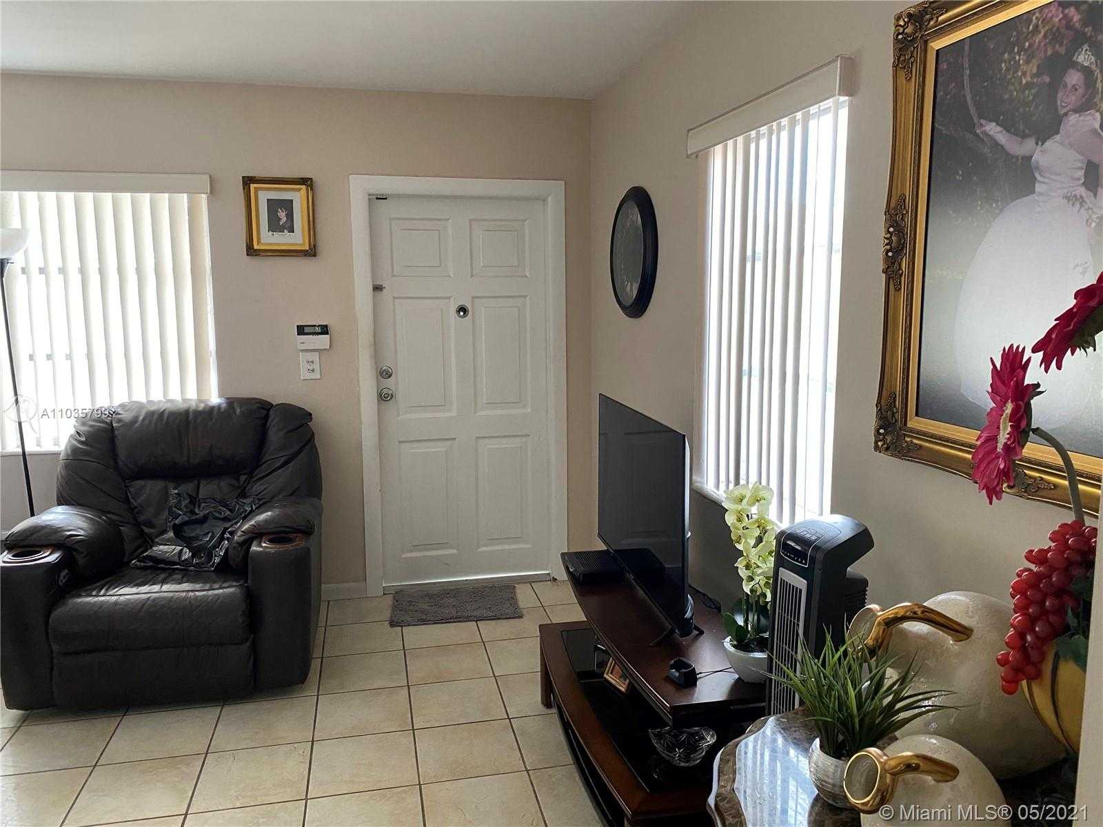 Small Image of 5727 SOUTH WEST 3RD STREET, Miami Number 27