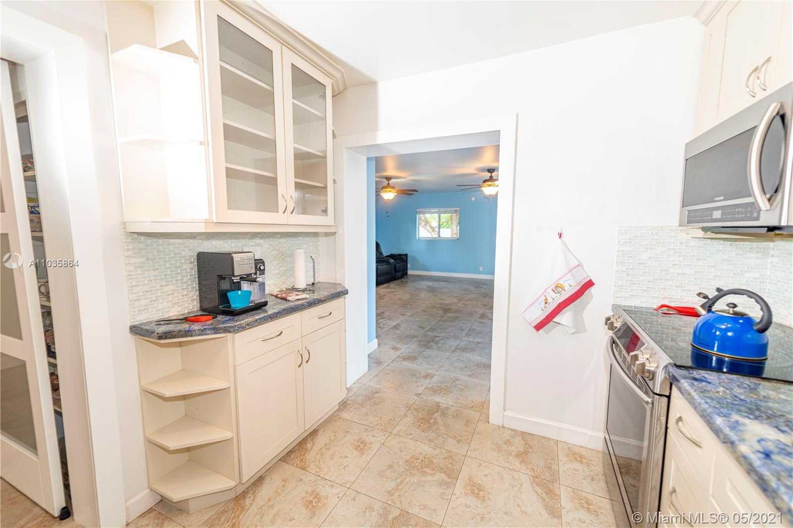 Small Image of 4633 NORTH ANDREWS AVE, Oakland Park Number 14