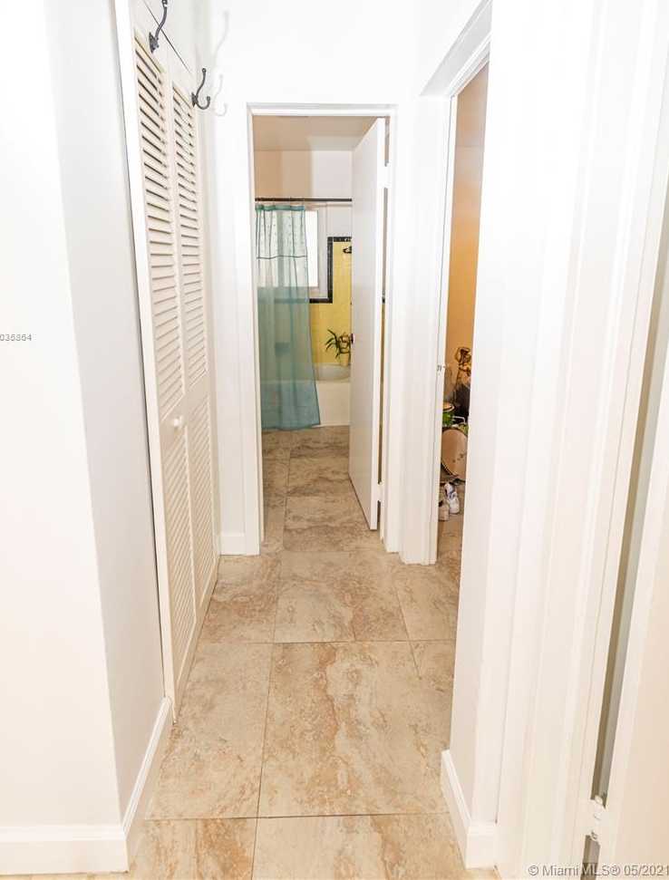 Small Image of 4633 NORTH ANDREWS AVE, Oakland Park Number 18