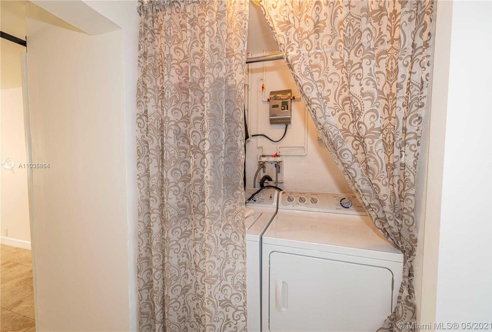 Small Image of 4633 NORTH ANDREWS AVE, Oakland Park Number 23
