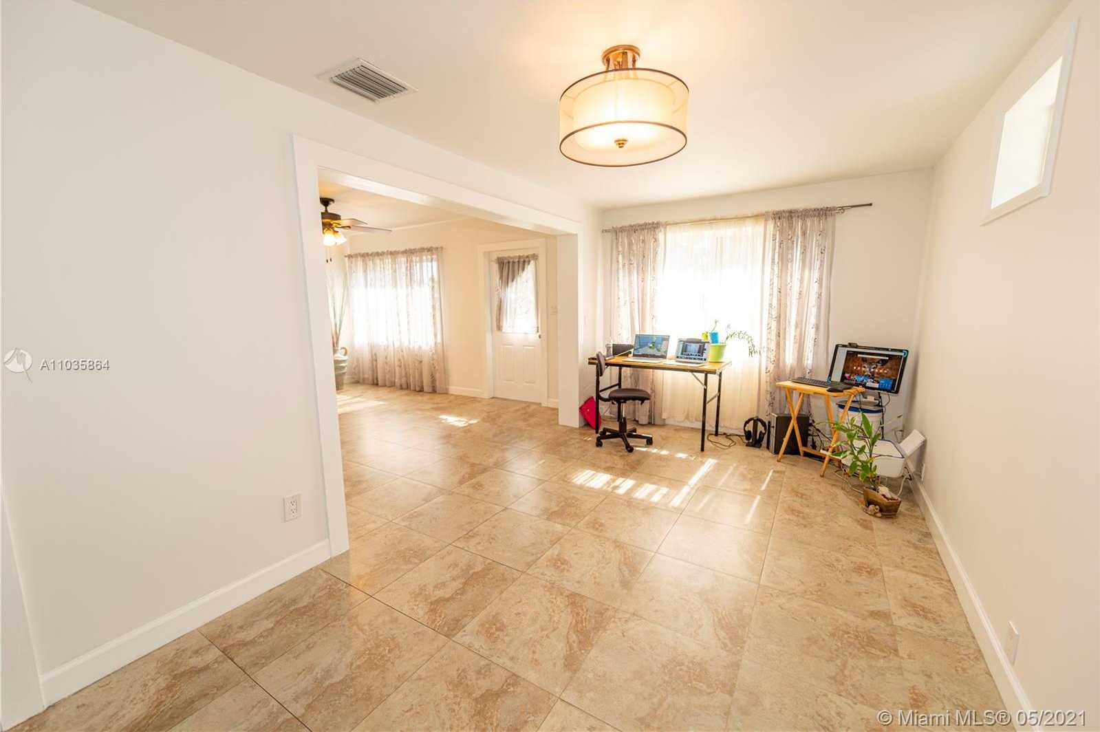 Small Image of 4633 NORTH ANDREWS AVE, Oakland Park Number 6