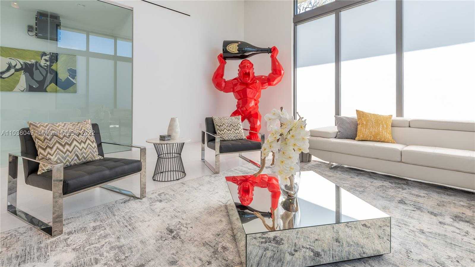 Small Image of 2140 SOUTH MIAMI AVE, Miami Number 10