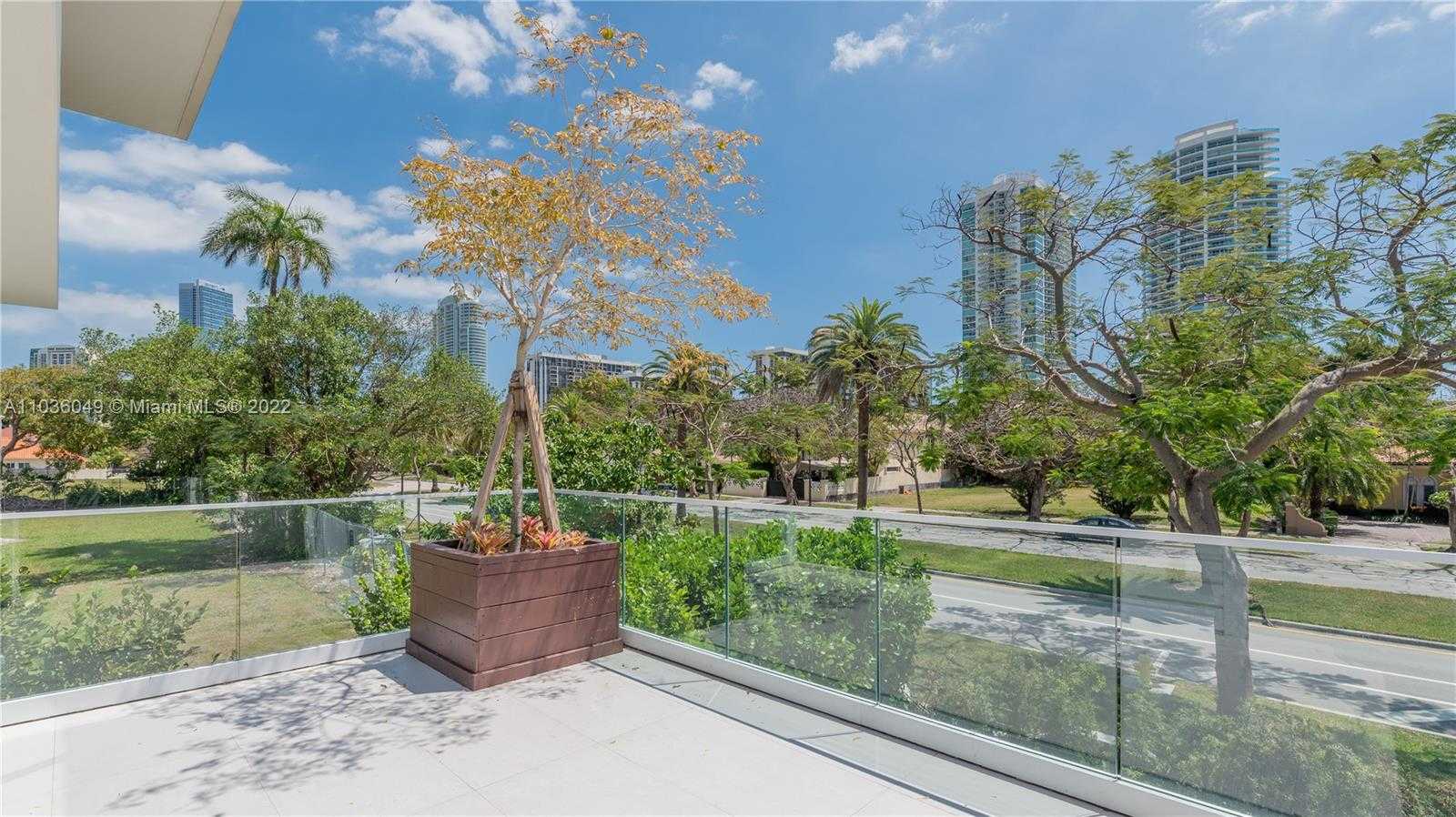 Small Image of 2140 SOUTH MIAMI AVE, Miami Number 28