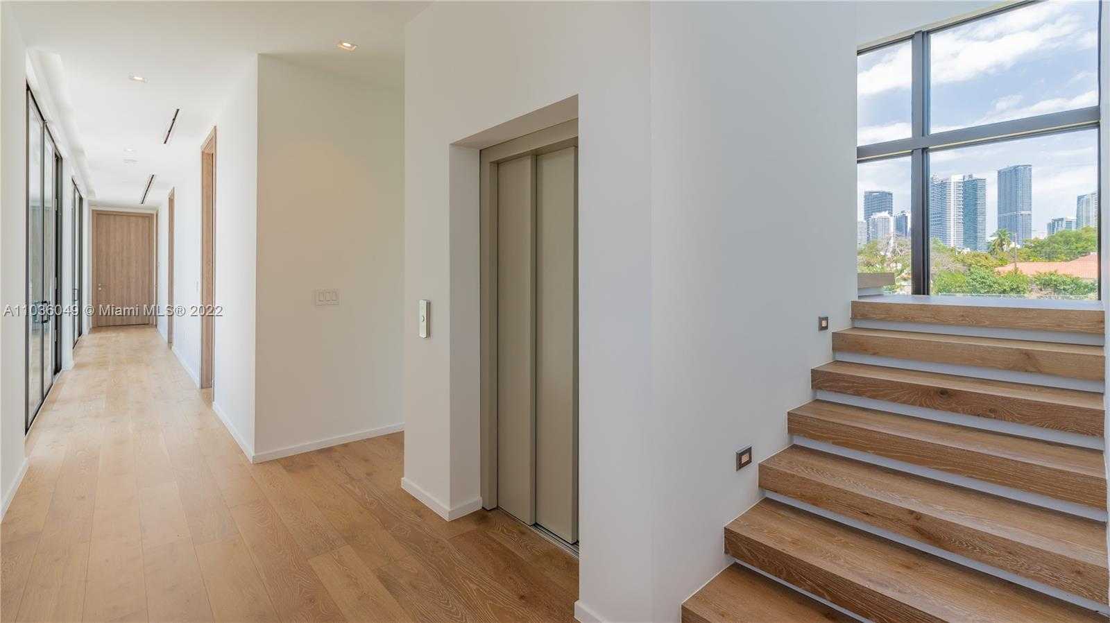 Small Image of 2140 SOUTH MIAMI AVE, Miami Number 29