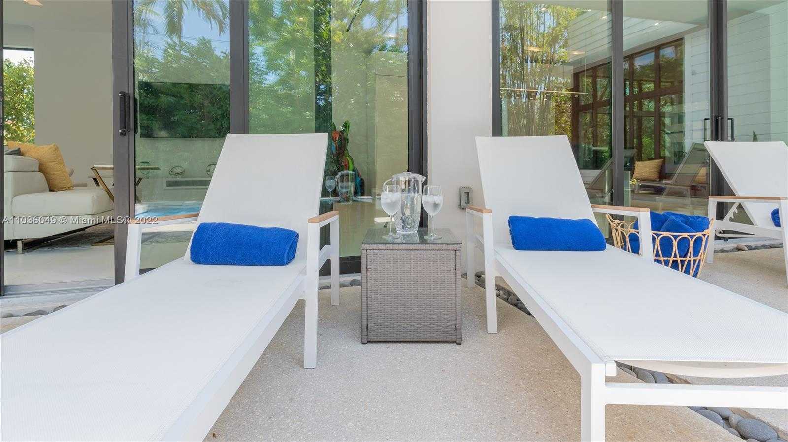 Small Image of 2140 SOUTH MIAMI AVE, Miami Number 30