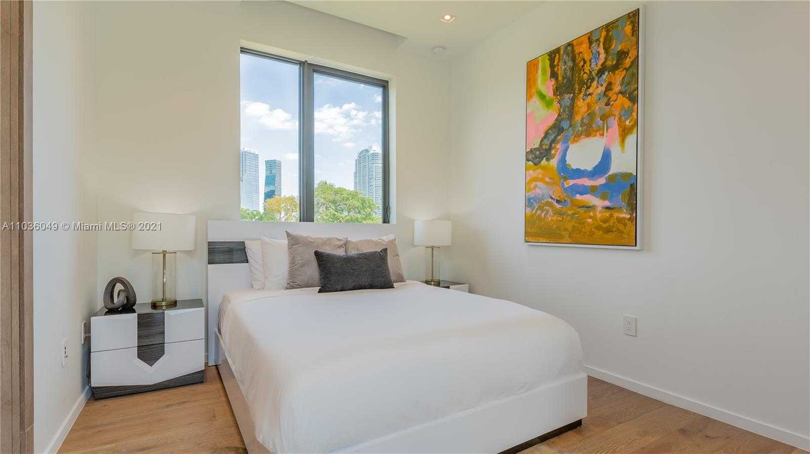 Small Image of 2140 SOUTH MIAMI AVE, Miami Number 32