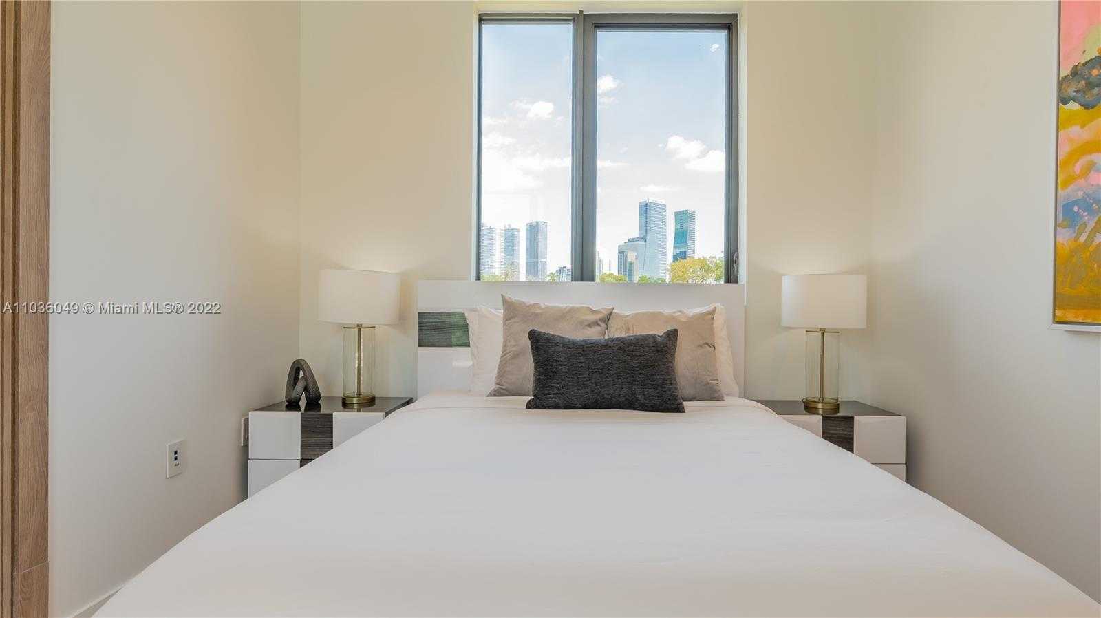 Small Image of 2140 SOUTH MIAMI AVE, Miami Number 35