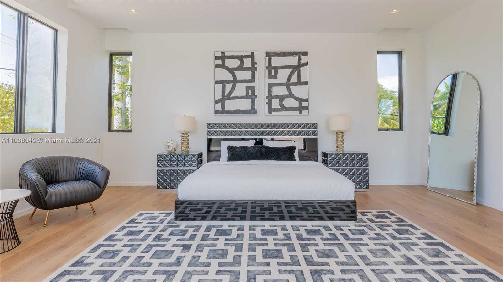 Small Image of 2140 SOUTH MIAMI AVE, Miami Number 36