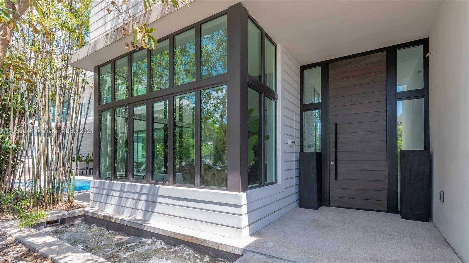Small Image of 2140 SOUTH MIAMI AVE, Miami Number 7