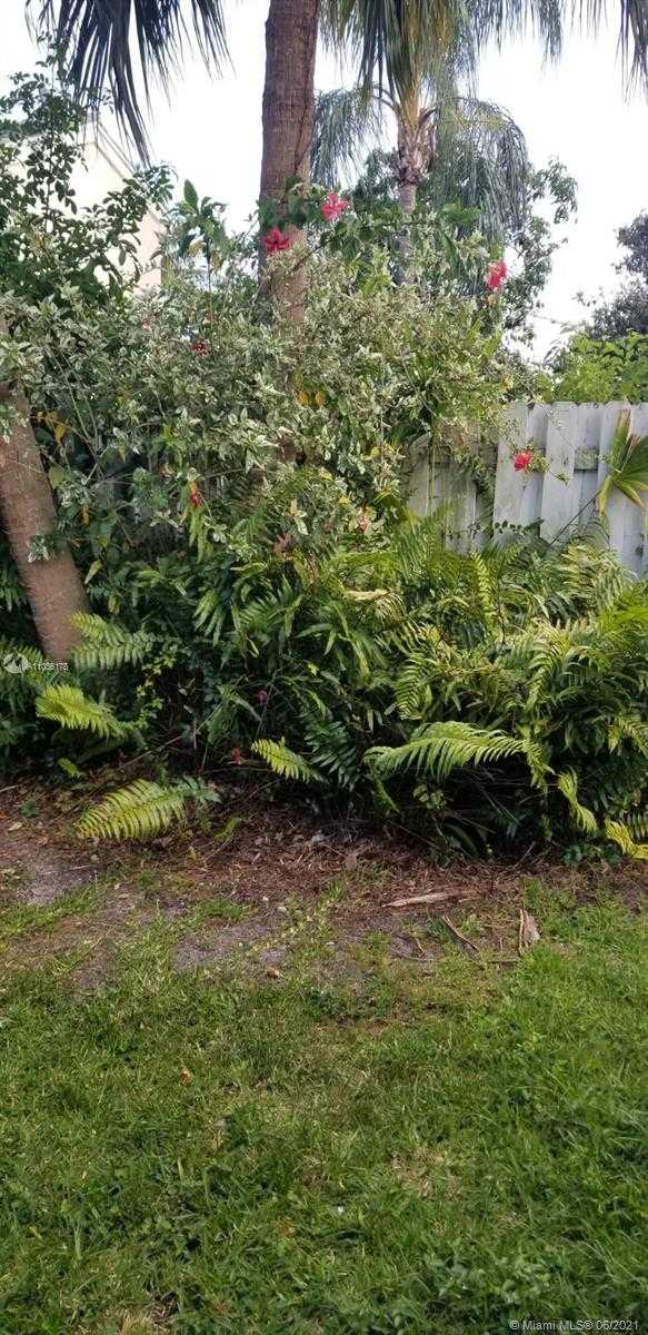 Small Image of 5544 NORTH WEST 54TH CIR, Coconut Creek Number 6