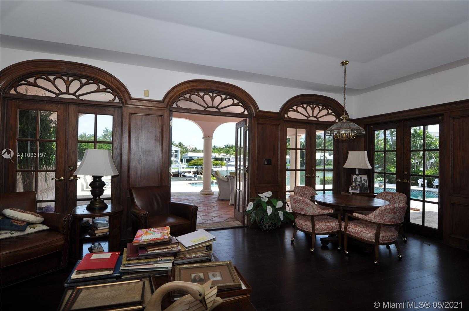 Small Image of 131 CAPE FLORIDA DR, Key Biscayne Number 10